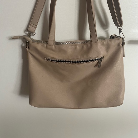 Medium CoLab Vegan Leather Crossbody Bag - Picture 8 of 12